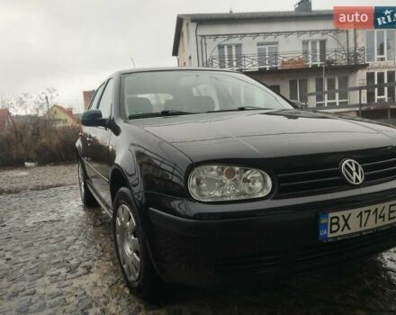 Черный Фольксваген Гольф, объемом двигателя 1.39 л и пробегом 220 тыс. км за 3500 $, фото 4 на Automoto.ua