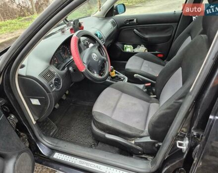 Чорний Фольксваген Гольф, об'ємом двигуна 1.39 л та пробігом 298 тис. км за 4200 $, фото 12 на Automoto.ua