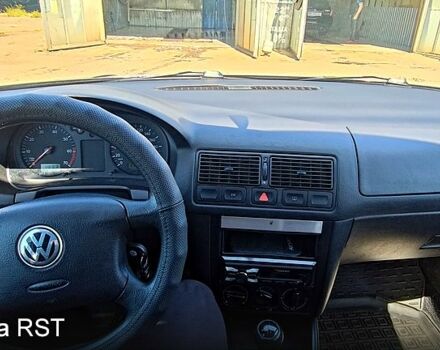 Чорний Фольксваген Гольф, об'ємом двигуна 1.4 л та пробігом 237 тис. км за 3300 $, фото 9 на Automoto.ua