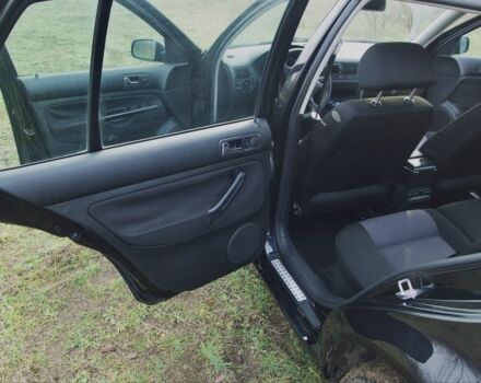 Черный Фольксваген Гольф, объемом двигателя 1.4 л и пробегом 250 тыс. км за 5000 $, фото 8 на Automoto.ua