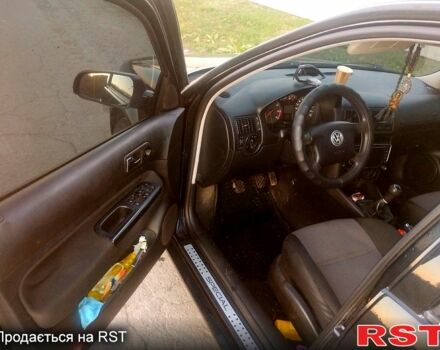 Черный Фольксваген Гольф, объемом двигателя 1.4 л и пробегом 256 тыс. км за 3800 $, фото 3 на Automoto.ua