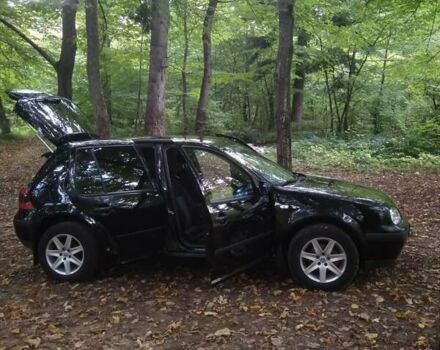 Черный Фольксваген Гольф, объемом двигателя 1.39 л и пробегом 177 тыс. км за 4100 $, фото 5 на Automoto.ua