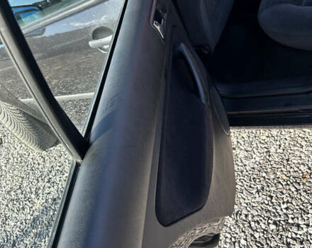 Черный Фольксваген Гольф, объемом двигателя 1.6 л и пробегом 260 тыс. км за 4950 $, фото 9 на Automoto.ua