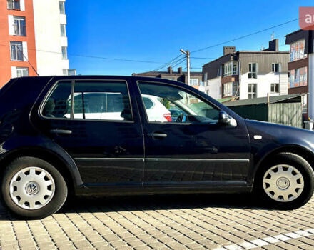Черный Фольксваген Гольф, объемом двигателя 1.4 л и пробегом 260 тыс. км за 4500 $, фото 12 на Automoto.ua