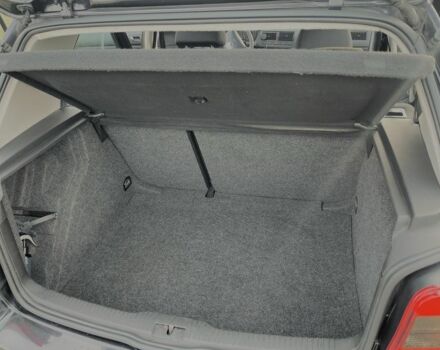 Черный Фольксваген Гольф, объемом двигателя 1.4 л и пробегом 250 тыс. км за 5000 $, фото 10 на Automoto.ua