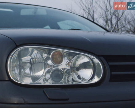 Черный Фольксваген Гольф, объемом двигателя 1.39 л и пробегом 250 тыс. км за 5000 $, фото 3 на Automoto.ua