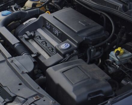 Черный Фольксваген Гольф, объемом двигателя 1.4 л и пробегом 250 тыс. км за 5000 $, фото 2 на Automoto.ua