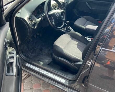 Чорний Фольксваген Гольф, об'ємом двигуна 1.4 л та пробігом 227 тис. км за 3750 $, фото 5 на Automoto.ua