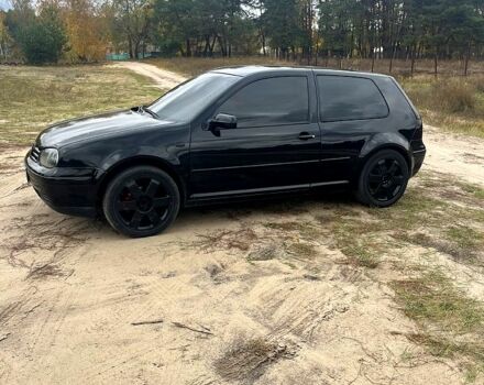 Черный Фольксваген Гольф, объемом двигателя 1.4 л и пробегом 340 тыс. км за 3500 $, фото 2 на Automoto.ua