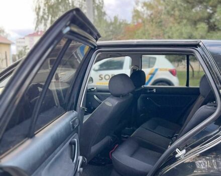 Чорний Фольксваген Гольф, об'ємом двигуна 1.4 л та пробігом 278 тис. км за 3299 $, фото 4 на Automoto.ua