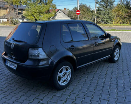 Черный Фольксваген Гольф, объемом двигателя 1.39 л и пробегом 298 тыс. км за 2600 $, фото 3 на Automoto.ua