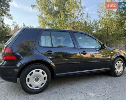 Черный Фольксваген Гольф, объемом двигателя 1.39 л и пробегом 209 тыс. км за 4300 $, фото 4 на Automoto.ua