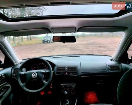 Черный Фольксваген Гольф, объемом двигателя 1.39 л и пробегом 241 тыс. км за 3000 $, фото 12 на Automoto.ua