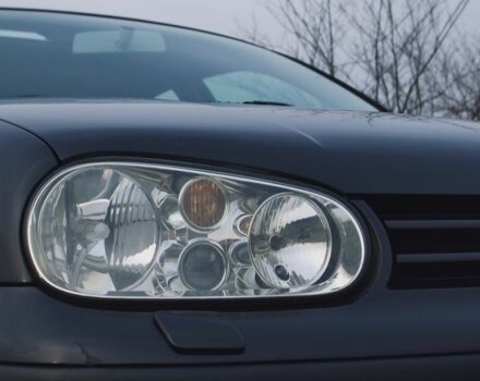 Черный Фольксваген Гольф, объемом двигателя 1.4 л и пробегом 250 тыс. км за 5000 $, фото 3 на Automoto.ua