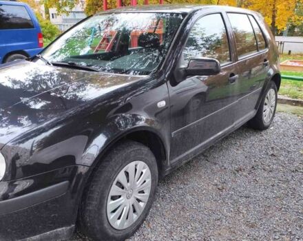 Черный Фольксваген Гольф, объемом двигателя 1.4 л и пробегом 220 тыс. км за 3850 $, фото 2 на Automoto.ua