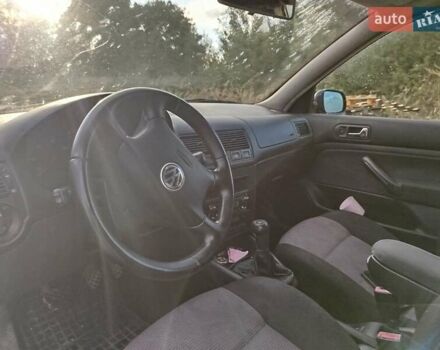 Черный Фольксваген Гольф, объемом двигателя 1.9 л и пробегом 371 тыс. км за 3000 $, фото 4 на Automoto.ua