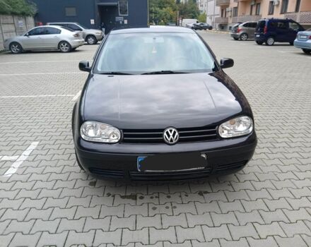 Черный Фольксваген Гольф, объемом двигателя 1.6 л и пробегом 234 тыс. км за 3850 $, фото 7 на Automoto.ua