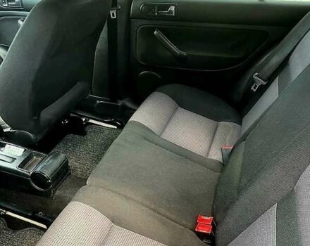 Черный Фольксваген Гольф, объемом двигателя 1.39 л и пробегом 329 тыс. км за 3700 $, фото 1 на Automoto.ua