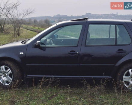 Черный Фольксваген Гольф, объемом двигателя 1.39 л и пробегом 250 тыс. км за 5000 $, фото 14 на Automoto.ua