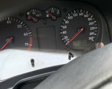 Черный Фольксваген Гольф, объемом двигателя 1.6 л и пробегом 240 тыс. км за 4700 $, фото 5 на Automoto.ua