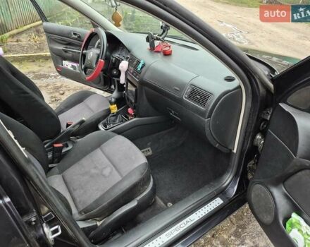 Чорний Фольксваген Гольф, об'ємом двигуна 1.39 л та пробігом 298 тис. км за 4200 $, фото 11 на Automoto.ua