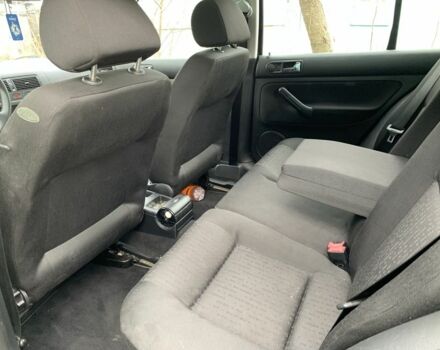 Черный Фольксваген Гольф, объемом двигателя 1.4 л и пробегом 234 тыс. км за 4100 $, фото 14 на Automoto.ua