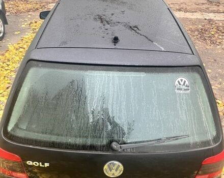 Черный Фольксваген Гольф, объемом двигателя 1.4 л и пробегом 223 тыс. км за 4500 $, фото 2 на Automoto.ua