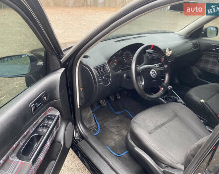 Чорний Фольксваген Гольф, об'ємом двигуна 1.39 л та пробігом 209 тис. км за 3650 $, фото 13 на Automoto.ua
