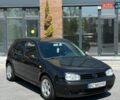 Черный Фольксваген Гольф, объемом двигателя 1.6 л и пробегом 257 тыс. км за 2400 $, фото 1 на Automoto.ua
