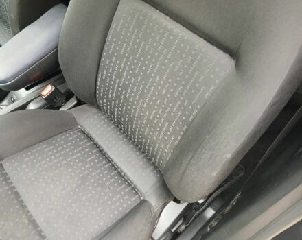 Черный Фольксваген Гольф, объемом двигателя 1.6 л и пробегом 234 тыс. км за 3850 $, фото 19 на Automoto.ua