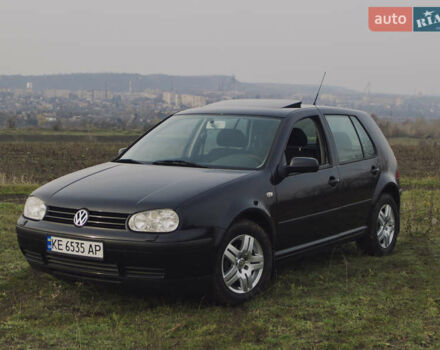 Черный Фольксваген Гольф, объемом двигателя 1.39 л и пробегом 250 тыс. км за 5000 $, фото 19 на Automoto.ua