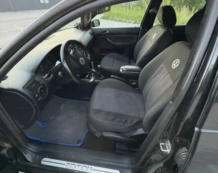 Черный Фольксваген Гольф, объемом двигателя 1.4 л и пробегом 288 тыс. км за 1861 $, фото 4 на Automoto.ua