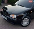 Черный Фольксваген Гольф, объемом двигателя 1.6 л и пробегом 270 тыс. км за 4200 $, фото 3 на Automoto.ua