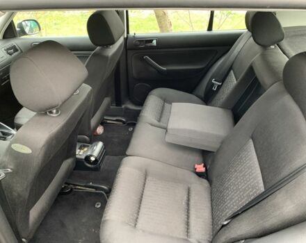 Черный Фольксваген Гольф, объемом двигателя 1.4 л и пробегом 234 тыс. км за 4100 $, фото 13 на Automoto.ua