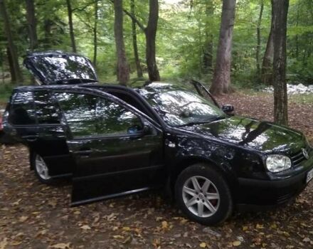 Черный Фольксваген Гольф, объемом двигателя 1.39 л и пробегом 177 тыс. км за 4100 $, фото 4 на Automoto.ua