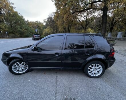 Черный Фольксваген Гольф, объемом двигателя 1.9 л и пробегом 390 тыс. км за 4000 $, фото 5 на Automoto.ua