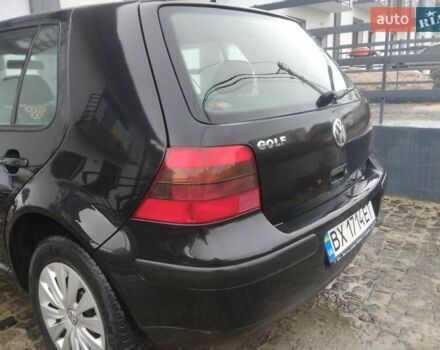 Черный Фольксваген Гольф, объемом двигателя 1.39 л и пробегом 220 тыс. км за 3500 $, фото 6 на Automoto.ua