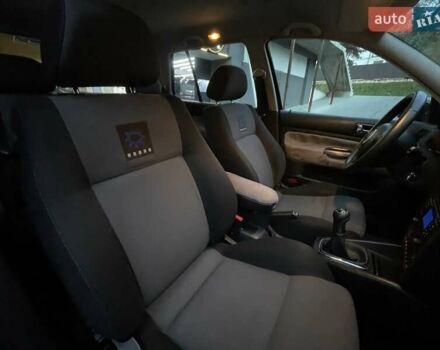 Черный Фольксваген Гольф, объемом двигателя 1.9 л и пробегом 330 тыс. км за 4000 $, фото 22 на Automoto.ua