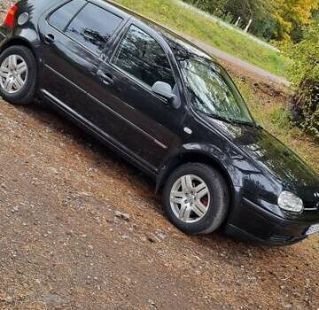 Черный Фольксваген Гольф, объемом двигателя 1.6 л и пробегом 271 тыс. км за 4300 $, фото 9 на Automoto.ua