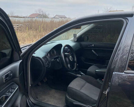 Черный Фольксваген Гольф, объемом двигателя 1.6 л и пробегом 274 тыс. км за 4600 $, фото 3 на Automoto.ua