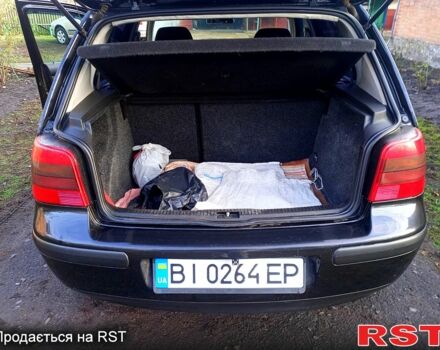 Черный Фольксваген Гольф, объемом двигателя 1.4 л и пробегом 240 тыс. км за 4300 $, фото 4 на Automoto.ua