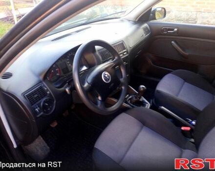 Черный Фольксваген Гольф, объемом двигателя 1.4 л и пробегом 240 тыс. км за 4300 $, фото 12 на Automoto.ua