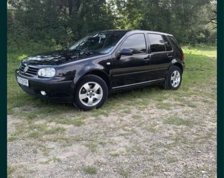 Черный Фольксваген Гольф, объемом двигателя 1.6 л и пробегом 252 тыс. км за 5591 $, фото 1 на Automoto.ua