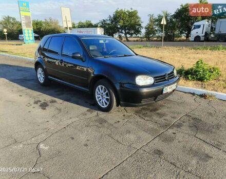 Черный Фольксваген Гольф, объемом двигателя 1.39 л и пробегом 225 тыс. км за 4800 $, фото 1 на Automoto.ua