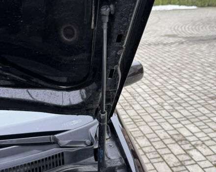 Черный Фольксваген Гольф, объемом двигателя 1.39 л и пробегом 197 тыс. км за 3997 $, фото 71 на Automoto.ua