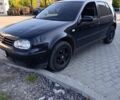 Черный Фольксваген Гольф, объемом двигателя 1.39 л и пробегом 210 тыс. км за 3600 $, фото 1 на Automoto.ua