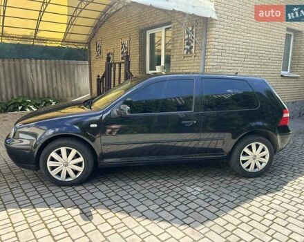 Черный Фольксваген Гольф, объемом двигателя 1.6 л и пробегом 257 тыс. км за 4900 $, фото 1 на Automoto.ua