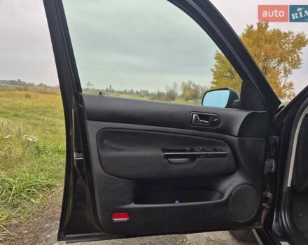 Черный Фольксваген Гольф, объемом двигателя 1.39 л и пробегом 232 тыс. км за 3950 $, фото 23 на Automoto.ua