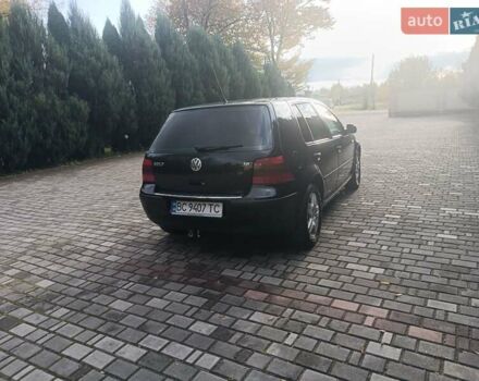 Черный Фольксваген Гольф, объемом двигателя 1.6 л и пробегом 227 тыс. км за 4550 $, фото 4 на Automoto.ua