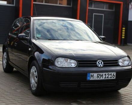 Черный Фольксваген Гольф, объемом двигателя 1.6 л и пробегом 251 тыс. км за 4499 $, фото 6 на Automoto.ua